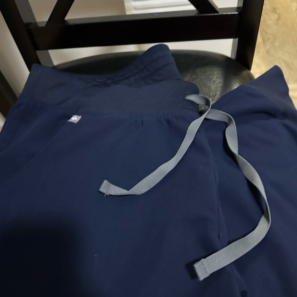 Navy Figs - Women’s Jogger Scrub Bottoms